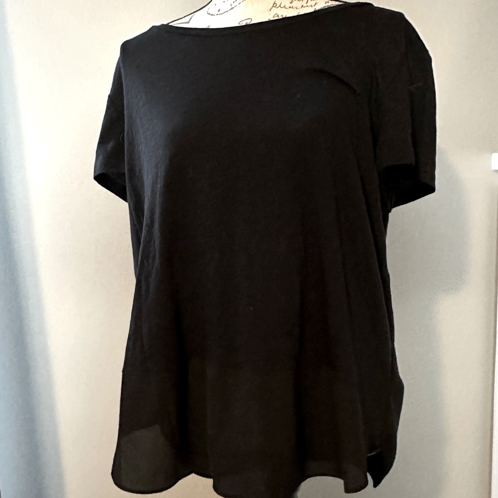 Express mixed fabric tee.